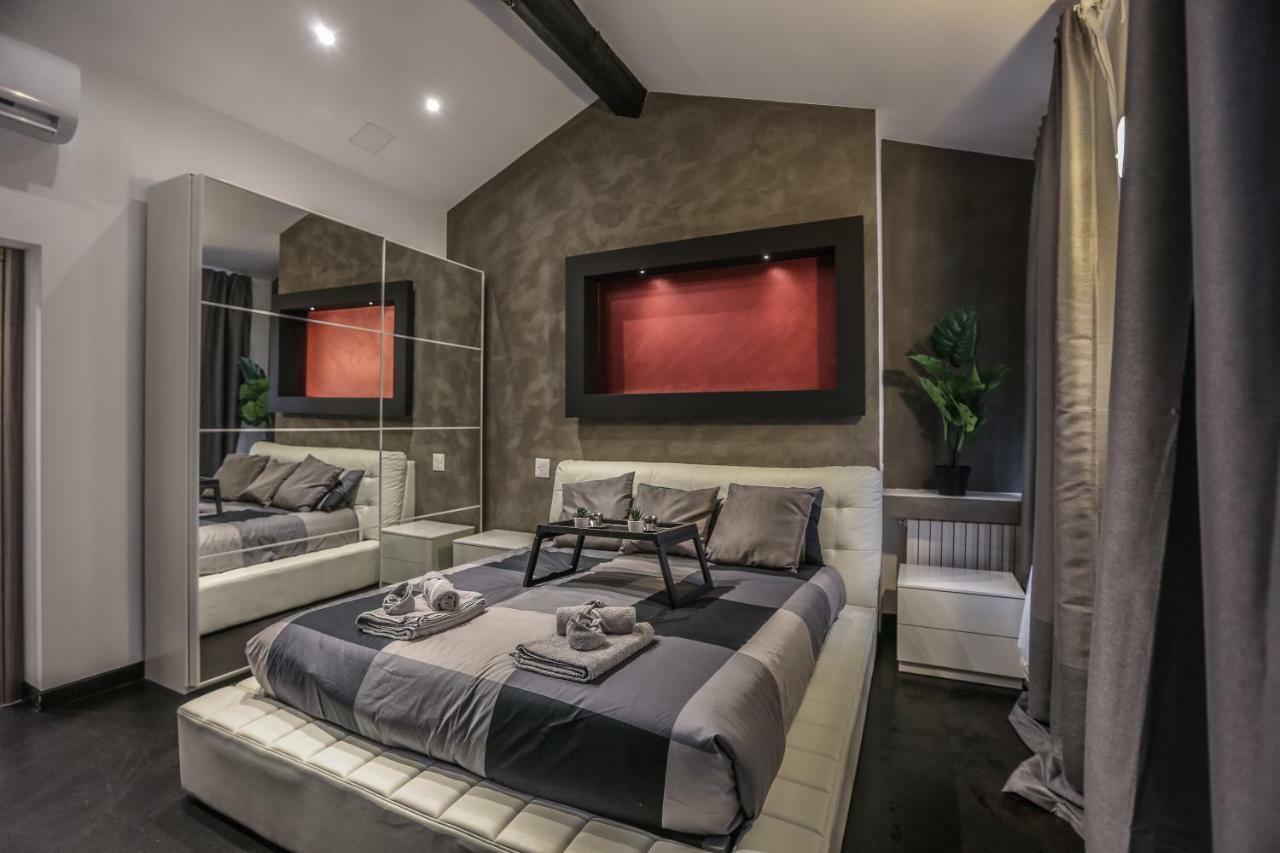 Stylish Apartment Near Duomo Milano Exterior foto