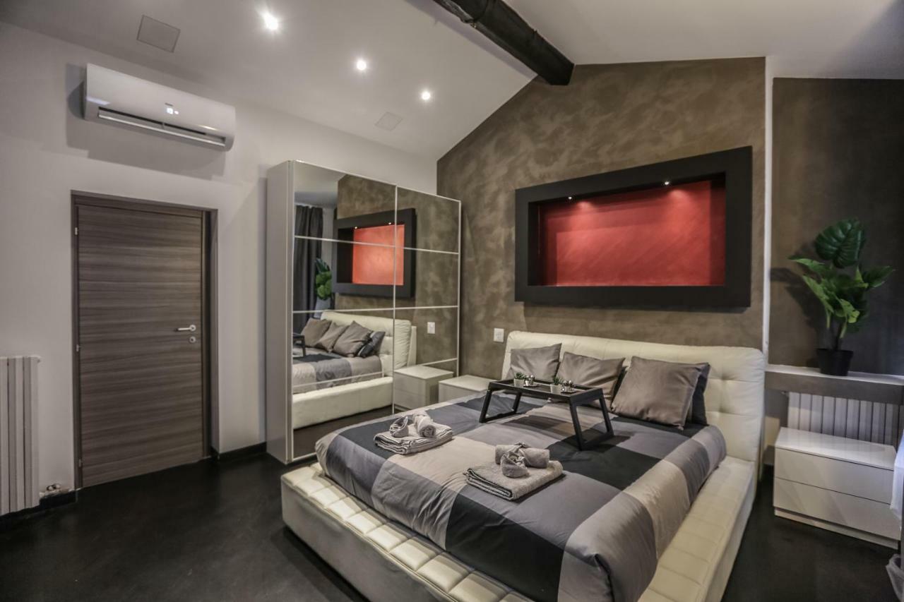 Stylish Apartment Near Duomo Milano Exterior foto