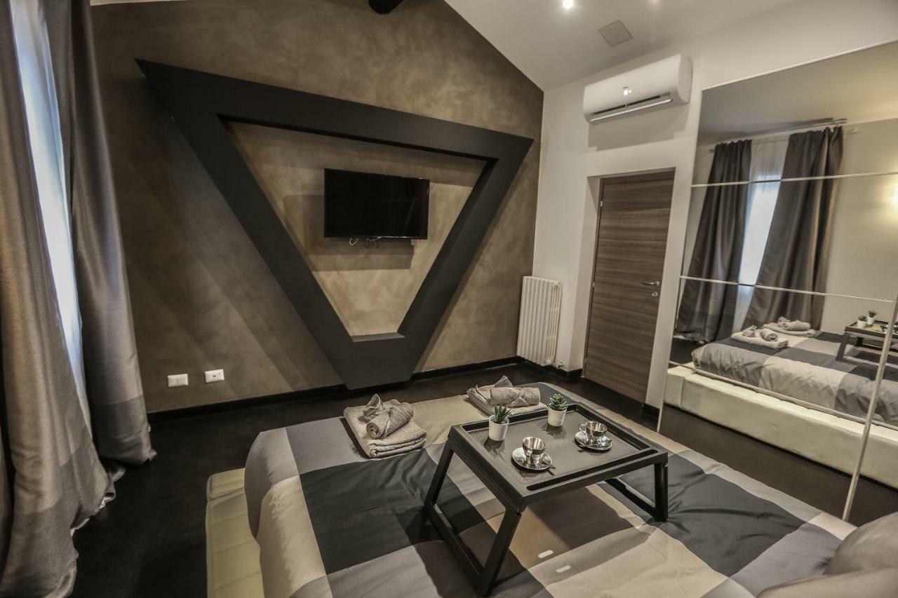 Stylish Apartment Near Duomo Milano Exterior foto