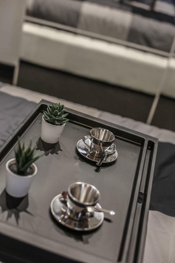 Stylish Apartment Near Duomo Milano Exterior foto